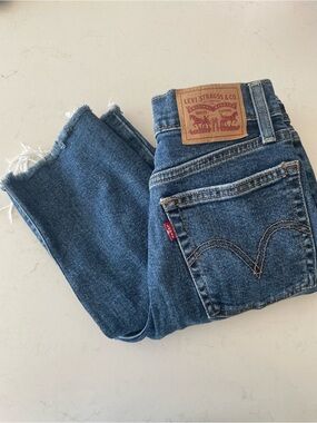 Levi's Medium Blue Wedgie Raw-Hem Straight Jeans